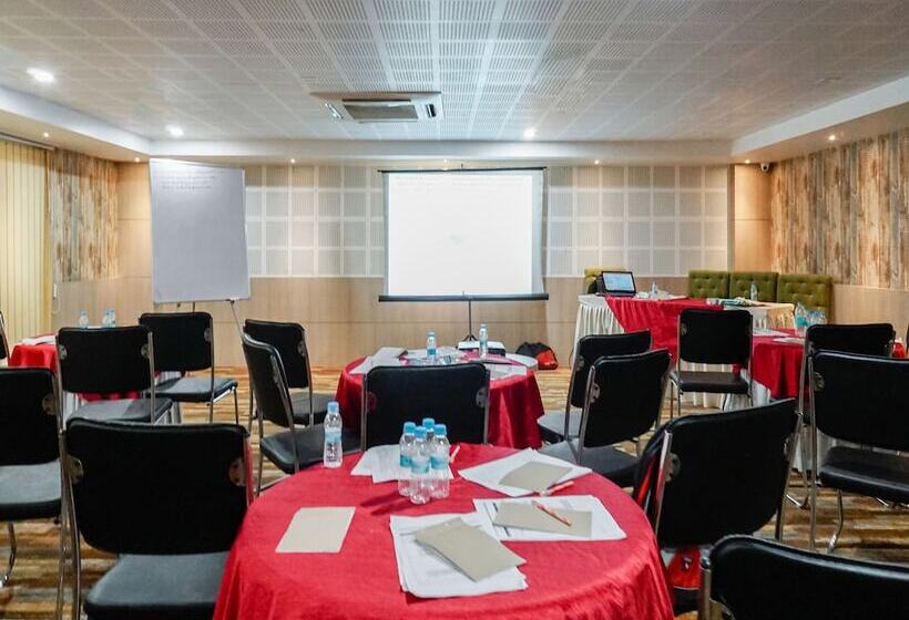 Treebo Tryst Hotel The Kalyaniz