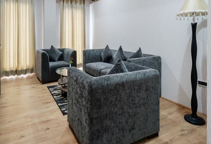 Treebo Tryst Hotel The Kalyaniz