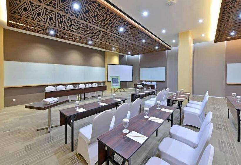 Whiz Prime Hotel Khatib Sulaiman Padang