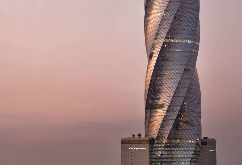 فندق Wyndham Grand Manama