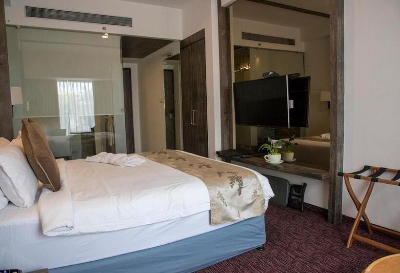 Regenta Central Hotel & Convention Centre Nagpur