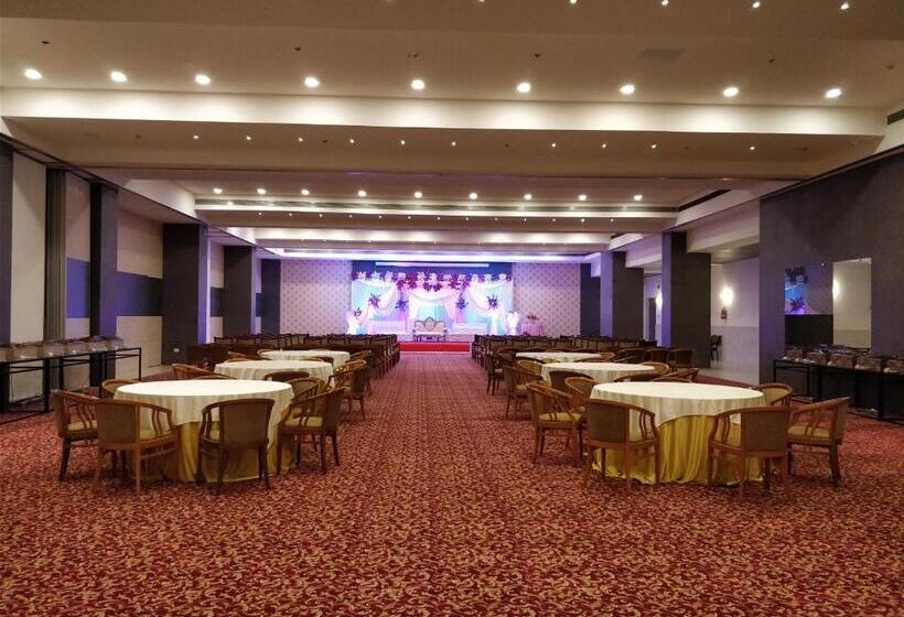 Regenta Central Hotel & Convention Centre Nagpur