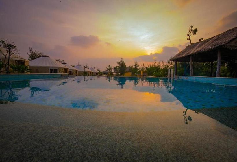 منتجع Casuarina Bay