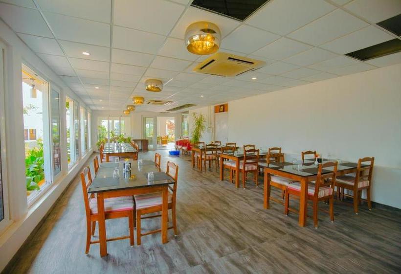 منتجع Casuarina Bay