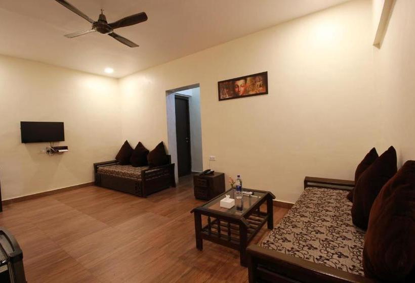 אתר נופש Exotica Suvarna Samudra