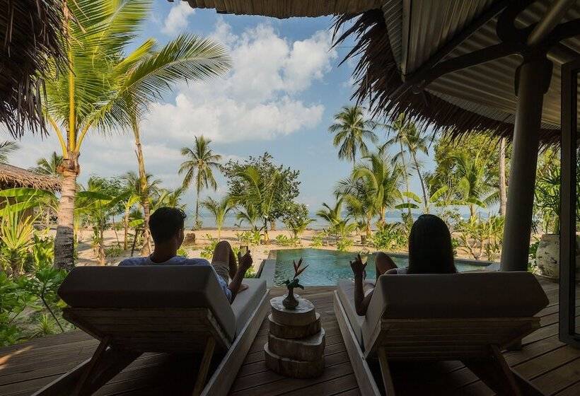 리조트 Treehouse Villas Adults Only