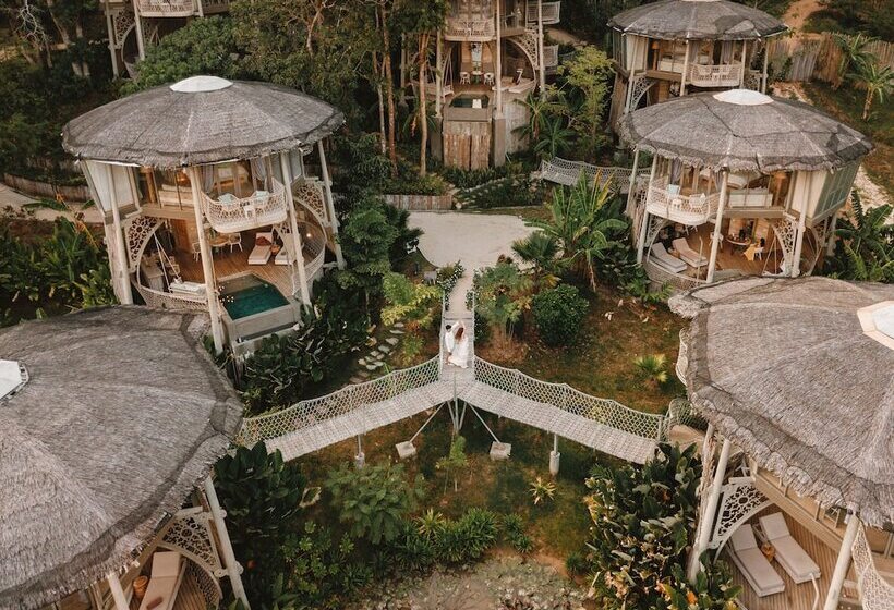 리조트 Treehouse Villas Adults Only