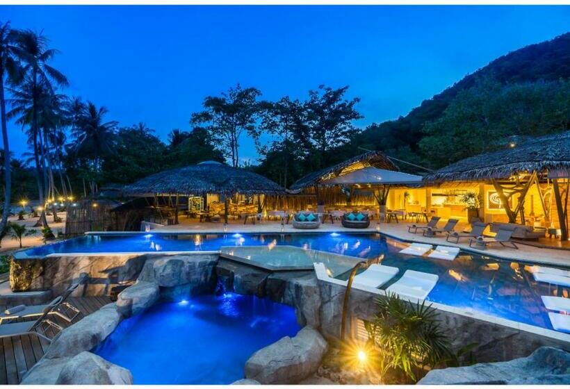 리조트 Treehouse Villas Adults Only