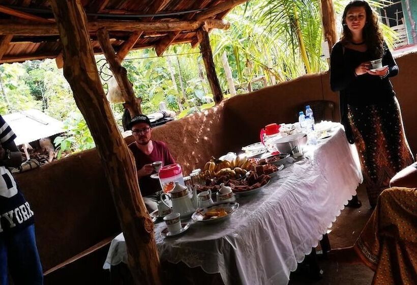 リゾートホテル Araliya Self Cooking Hostel