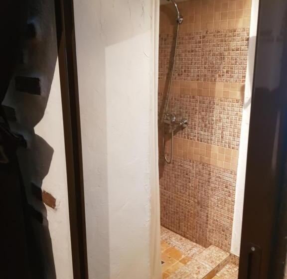 تختخواب و صبحانه Mpoint Motel