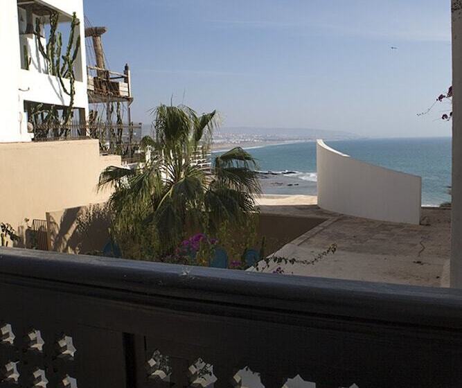 تختخواب و صبحانه Munga Guesthouse