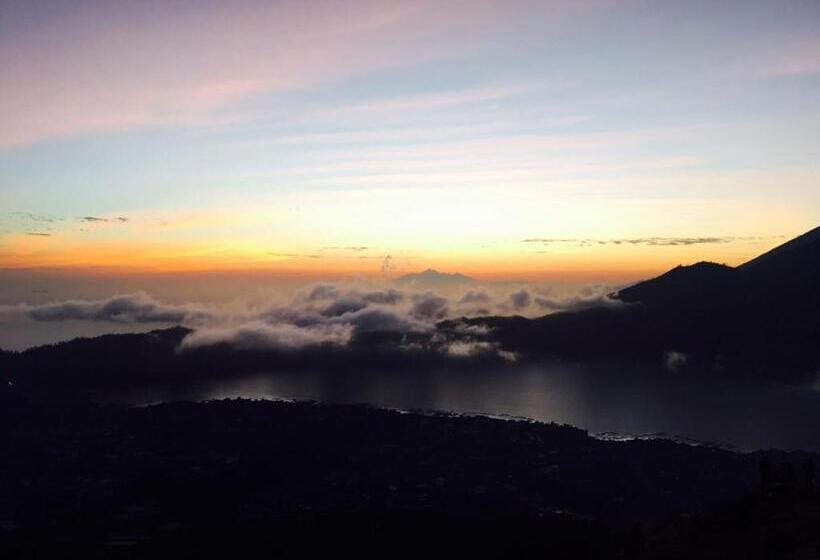 Bunbulan Hill Hostel And Cottage