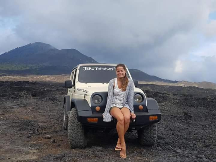 Bunbulan Hill Hostel And Cottage