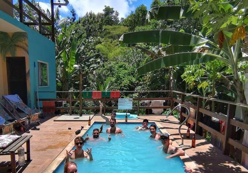 Farofa Loca Hostel
