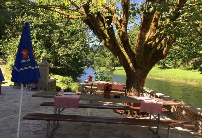 בית מלון כפרי Auberge De La Bouege