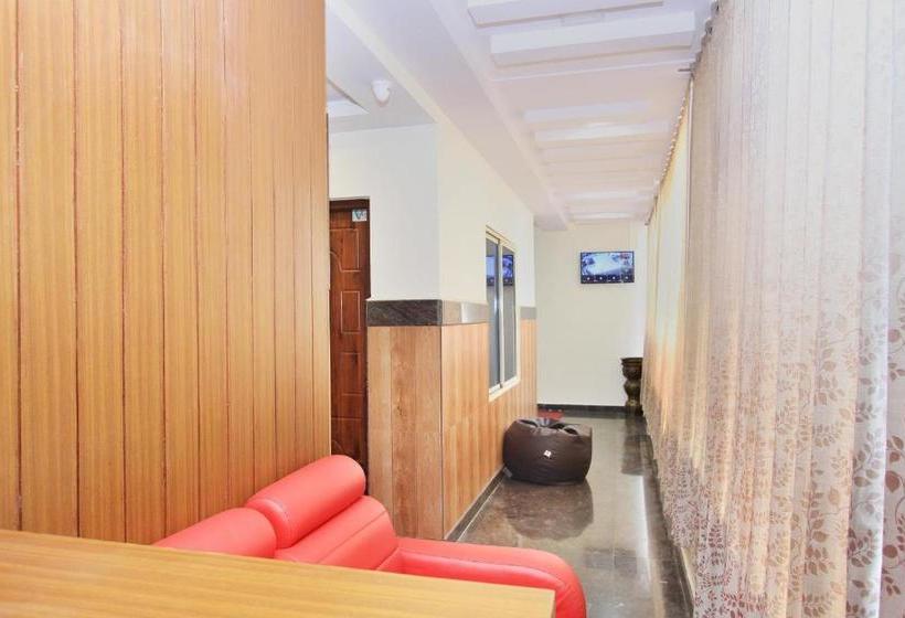 호텔 Lee Comfort Kushalnagar