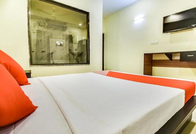 호텔 Lee Comfort Kushalnagar
