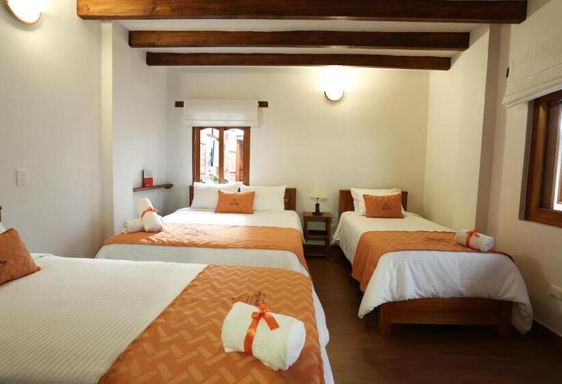 هتل Fontana Plaza