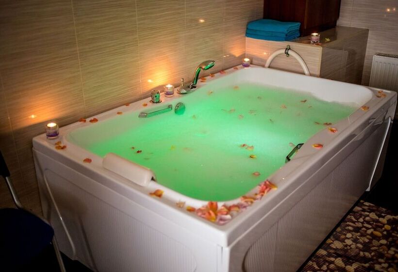 Green Park Hotel & Spa