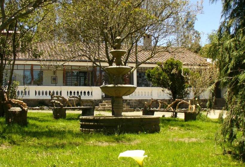 هتل Hacienda El Sinche