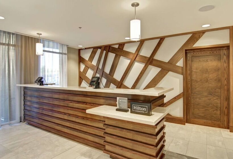 هتل Homewood Suites By Hilton Ottawa Kanata