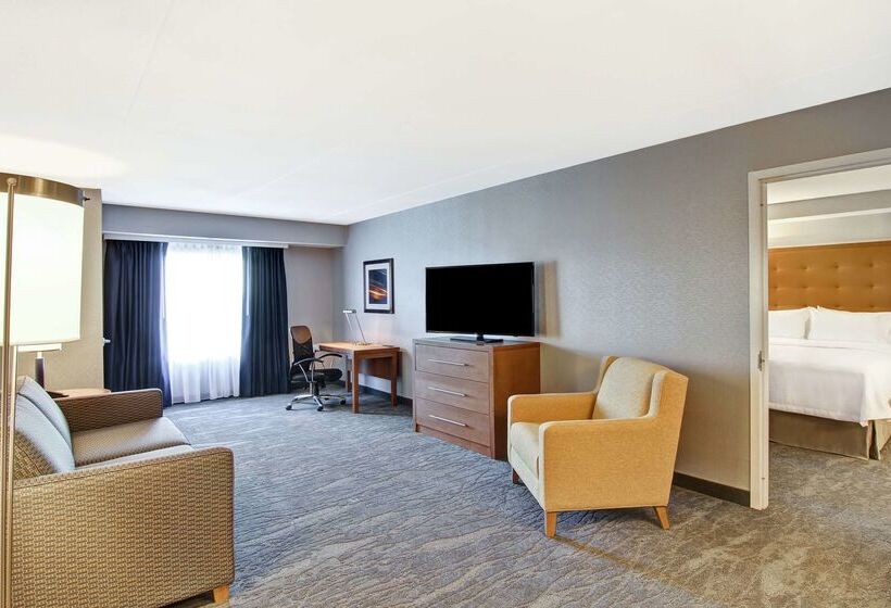 هتل Homewood Suites By Hilton Ottawa Kanata