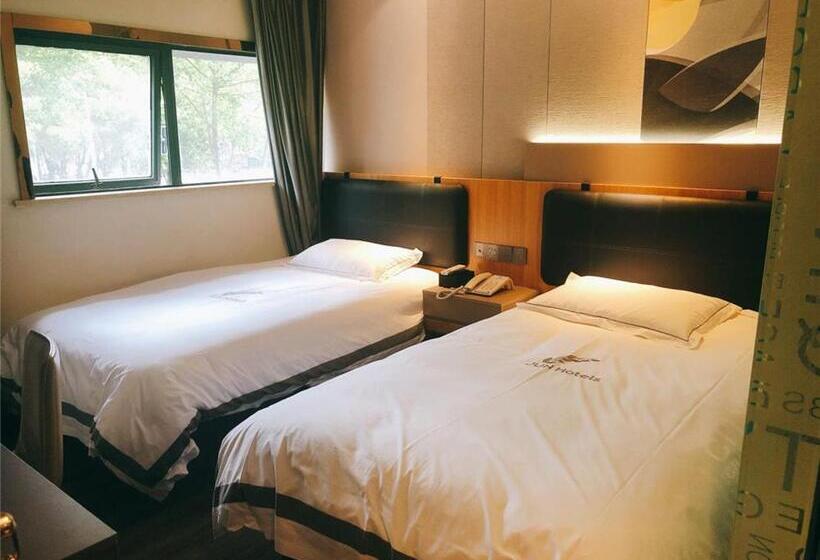 Junyi Hotel Nanjing Olympic Sports Center