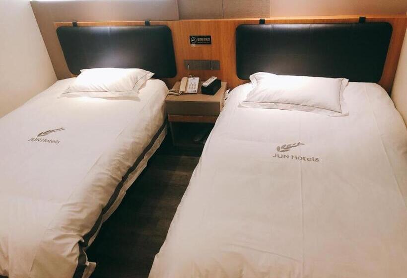 Junyi Hotel Nanjing Olympic Sports Center