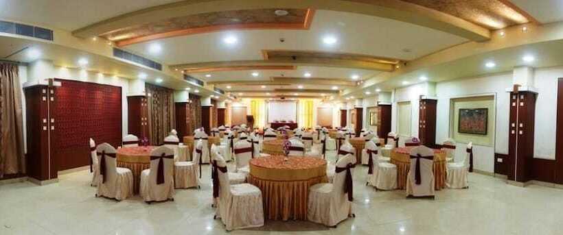 ホテル Nayak Beach Resort