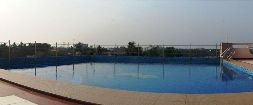 ホテル Nayak Beach Resort