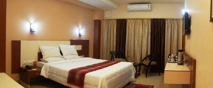 ホテル Nayak Beach Resort