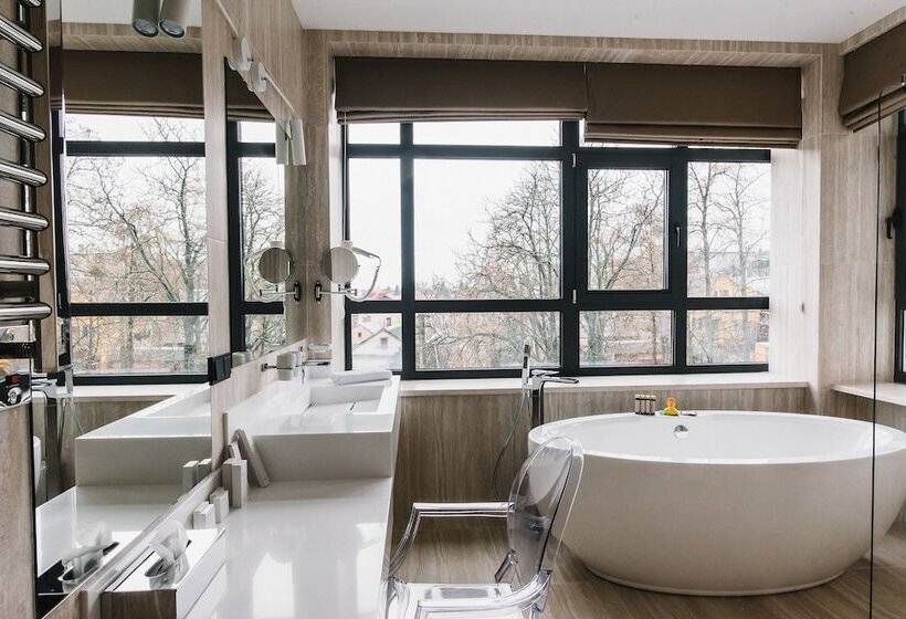 هتل Noble Boutique