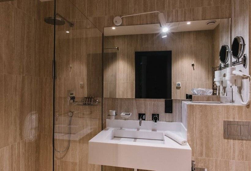 هتل Noble Boutique