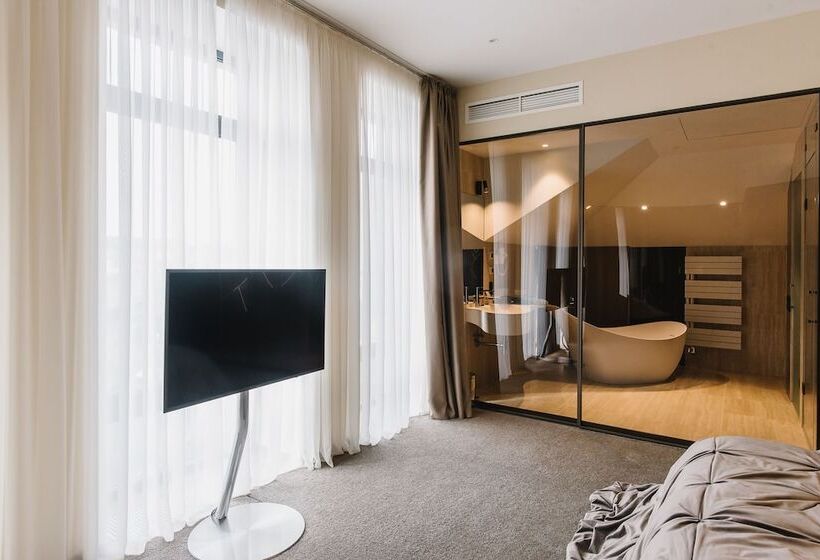 هتل Noble Boutique