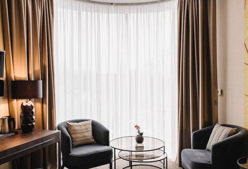 هتل Noble Boutique