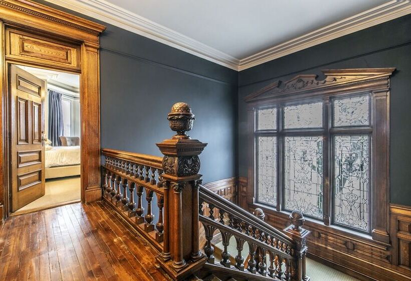 Отель Ryan Mansion