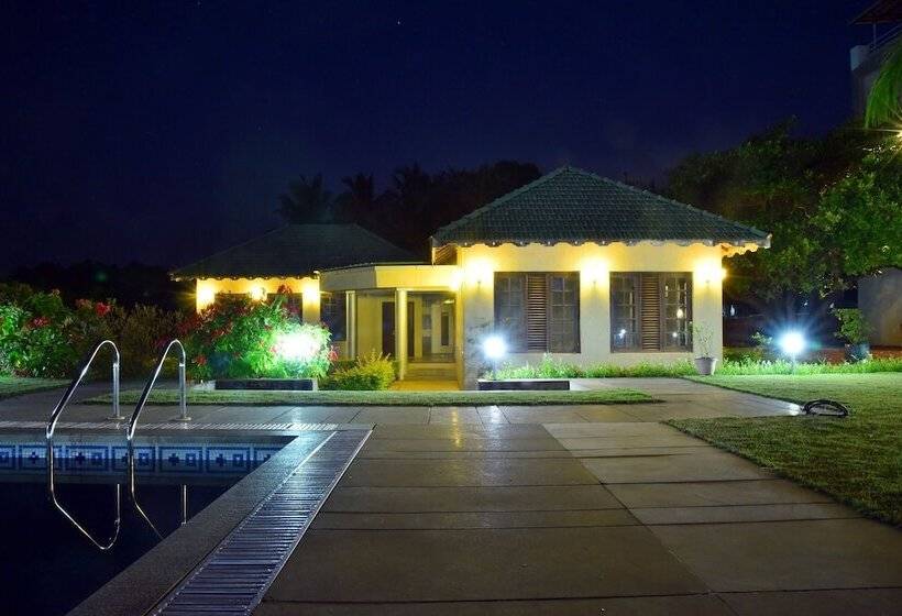 בית מלון כפרי Sadhana Executive