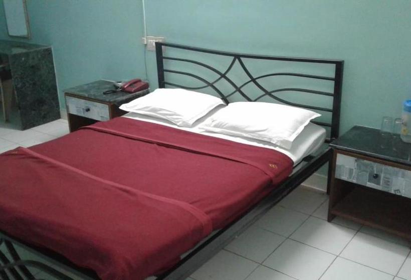 هتل Srk  Grant Road