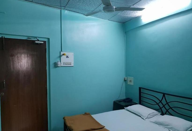 هتل Srk  Grant Road