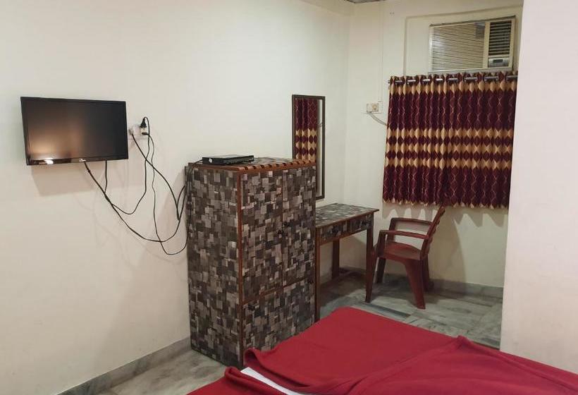 هتل Srk  Grant Road