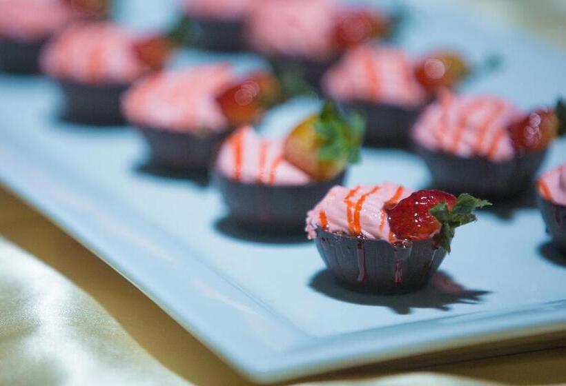 فندق Swiss In Tabuk