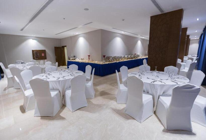 فندق Swiss In Tabuk