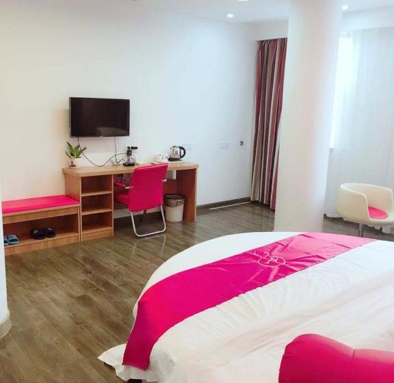 Thank Inn Plus Hotel Jiangsu Taizhou Taixing Jingjiang Primary School