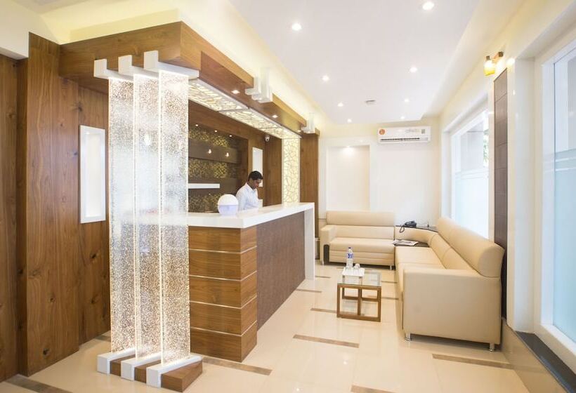 فندق Treebo Amber International