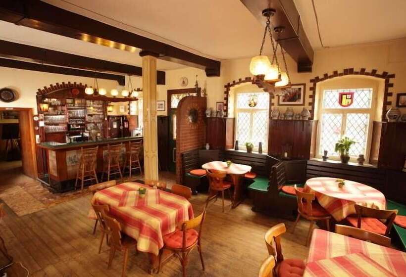 فندق Zur Schloß Schenke