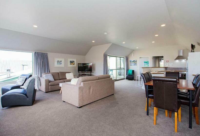 Lake Tekapo Village Motel