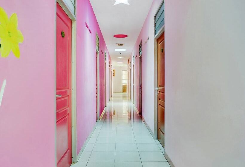 מוטל Spot On 2214 Wisma Jampea