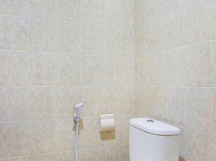 מוטל Spot On 2214 Wisma Jampea