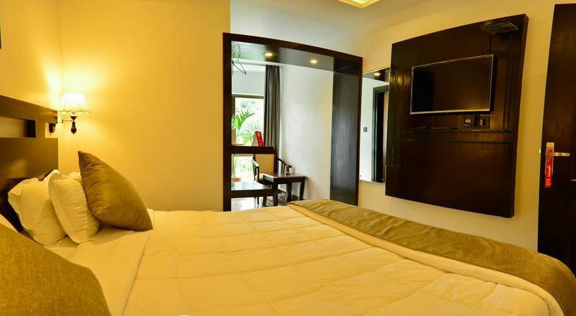 בית מלון כפרי Capital O 6645  Sapphire