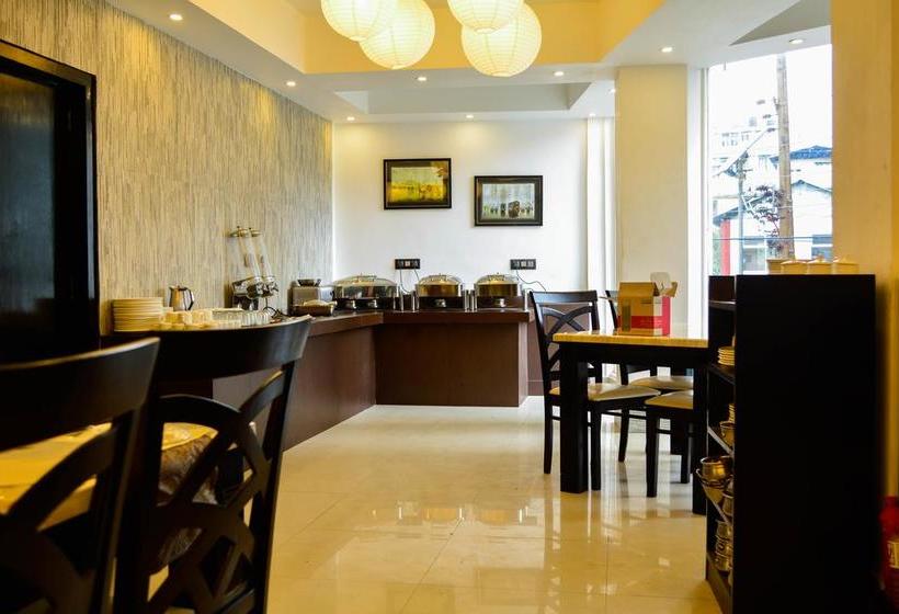 בית מלון כפרי Capital O 6645  Sapphire